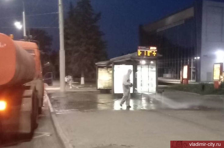 Во Владимире дезинфицируют остановки общественного транспорта