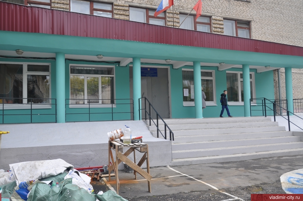 В двух школах Владимира дополнительно проведут ремонт за счет экономии средств